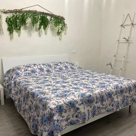 La Petite Maison Usigliano Luaran gambar